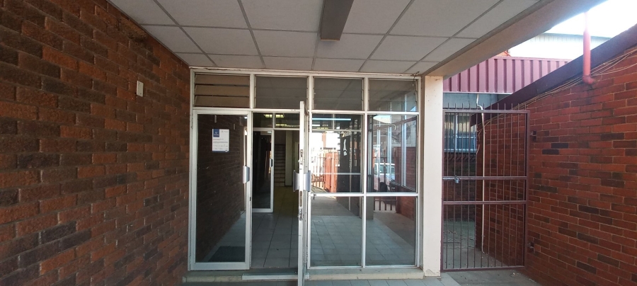 Commercial Property for Sale in Hamilton Free State